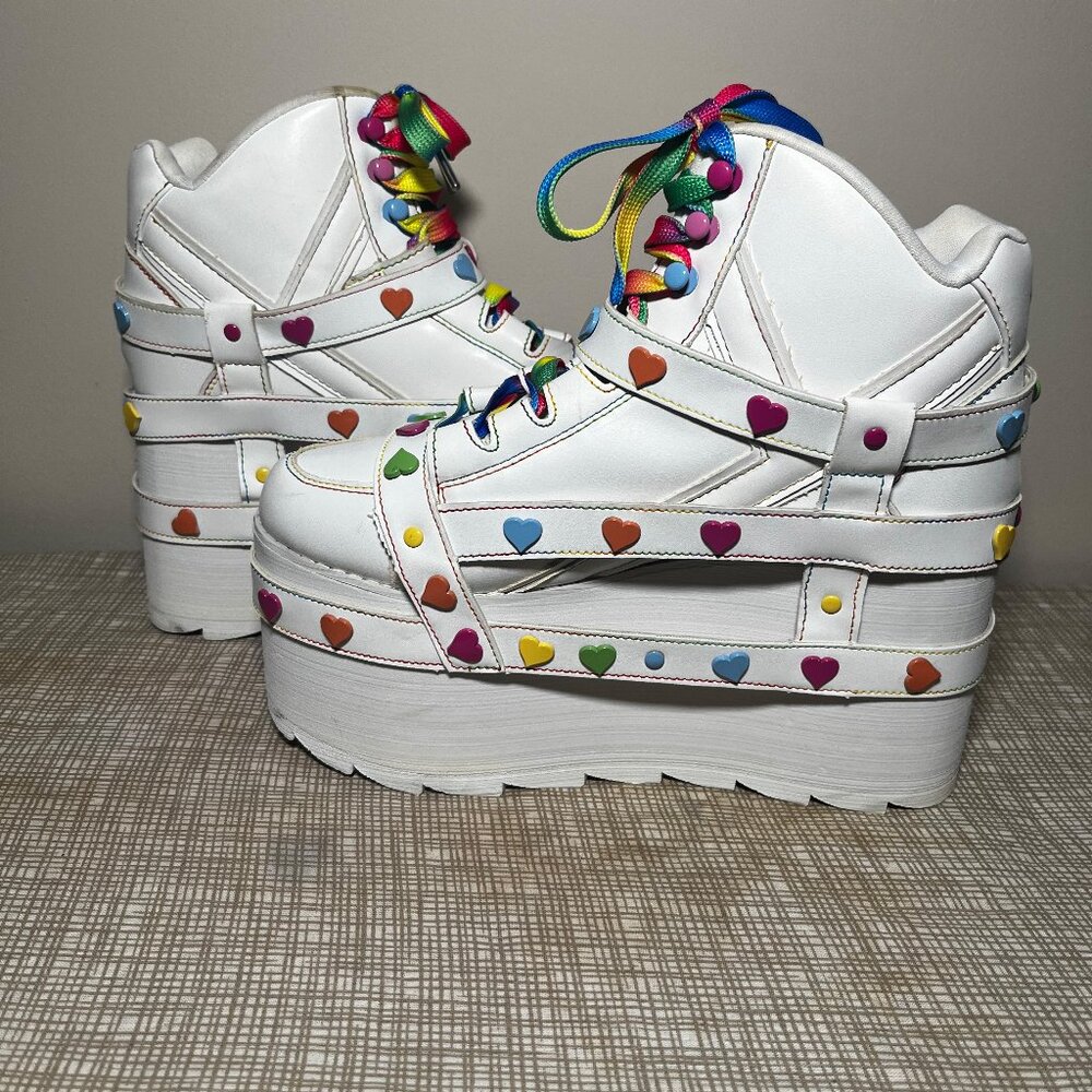 YRU White Rainbow Qozmo Bondage